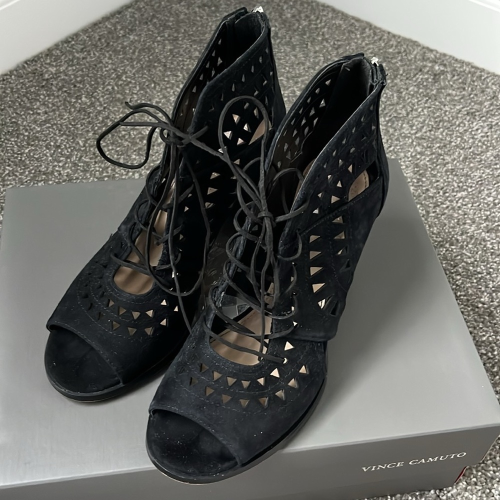 Vince Camuto Lallia Bootie Black 6.5